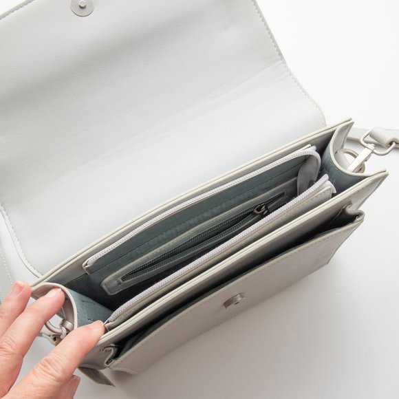 Pixie Mood Zoe Purse Vegan Leather Bag Crossbody Neutral Grey New - Picture 4 of 7